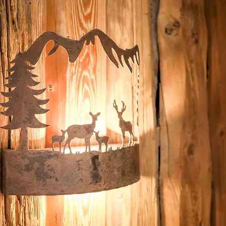 Antico Legno By Design 住宿加早餐酒店 Sueglio