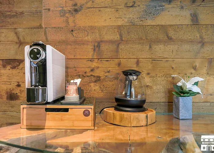 ベッド・アンド・ブレックファスト Antico Legno By Design 3*