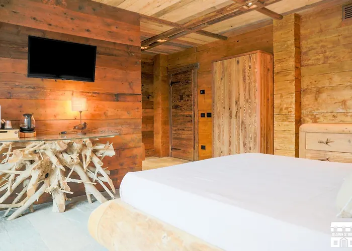 Antico Legno By Design Bed and Breakfast